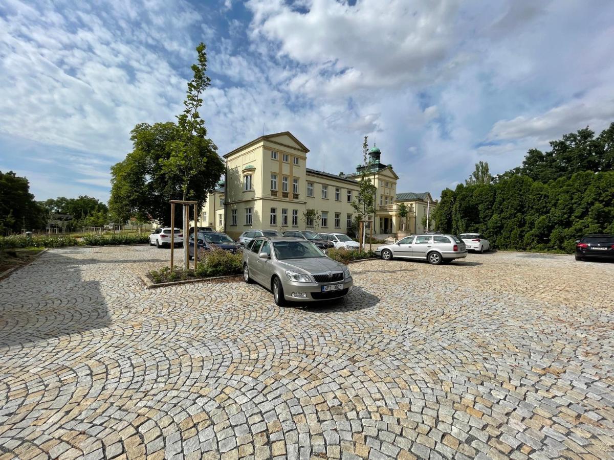 Hotel Zamecek Podiebrady Zewnętrze zdjęcie