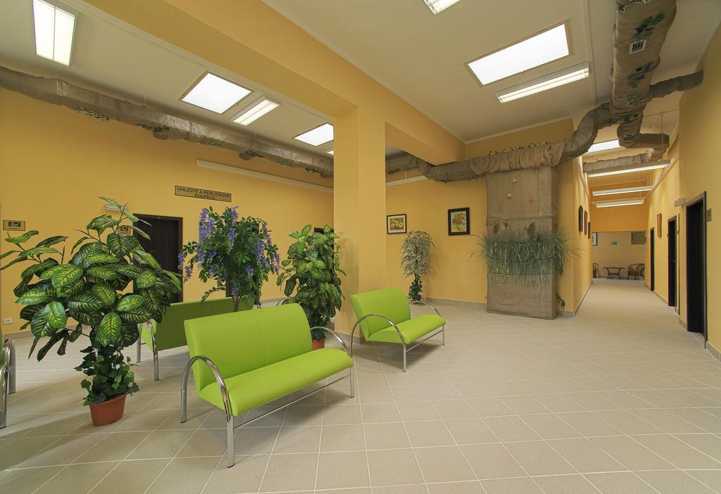 Hotel Zamecek Podiebrady Zewnętrze zdjęcie