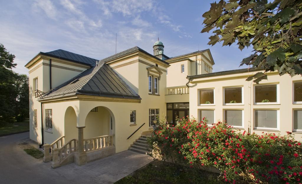 Hotel Zamecek Podiebrady Zewnętrze zdjęcie